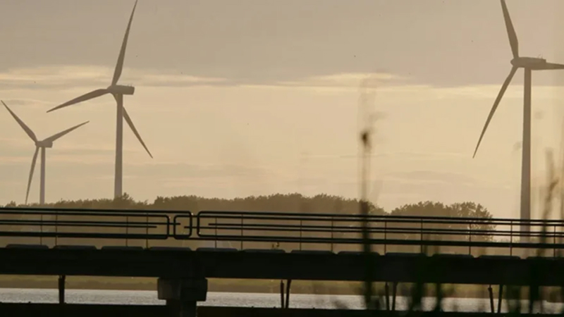 Why the energy transition needs ‘bridge’ solutions